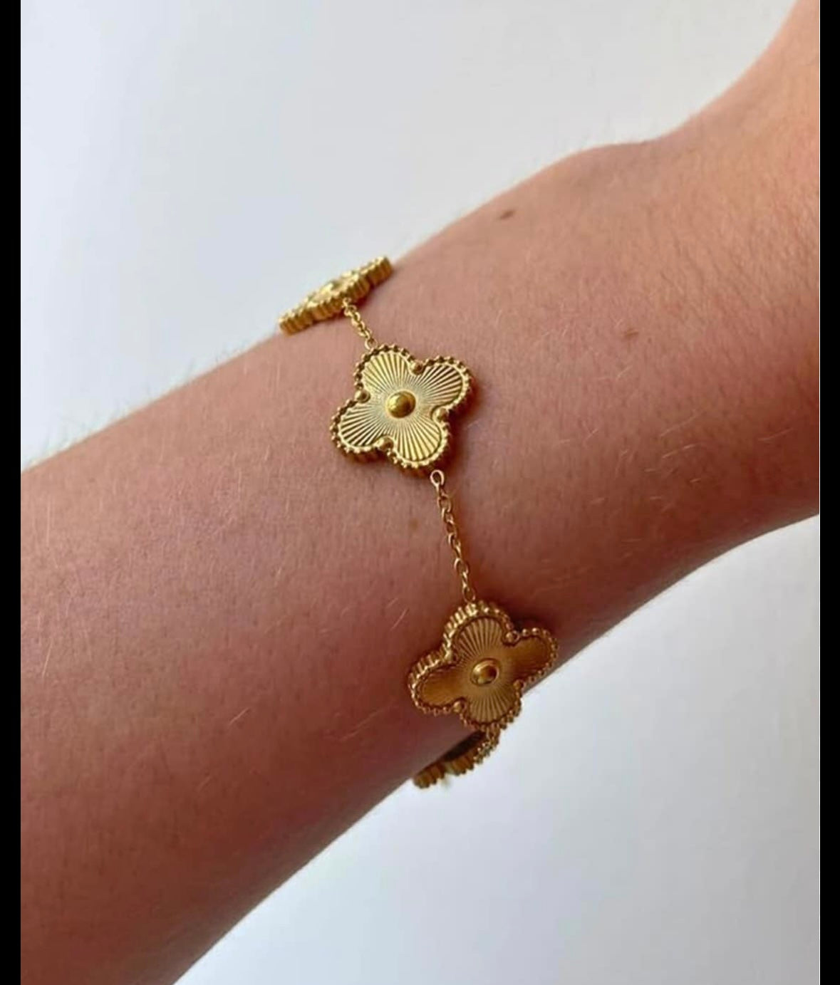 Golden clover bracelet