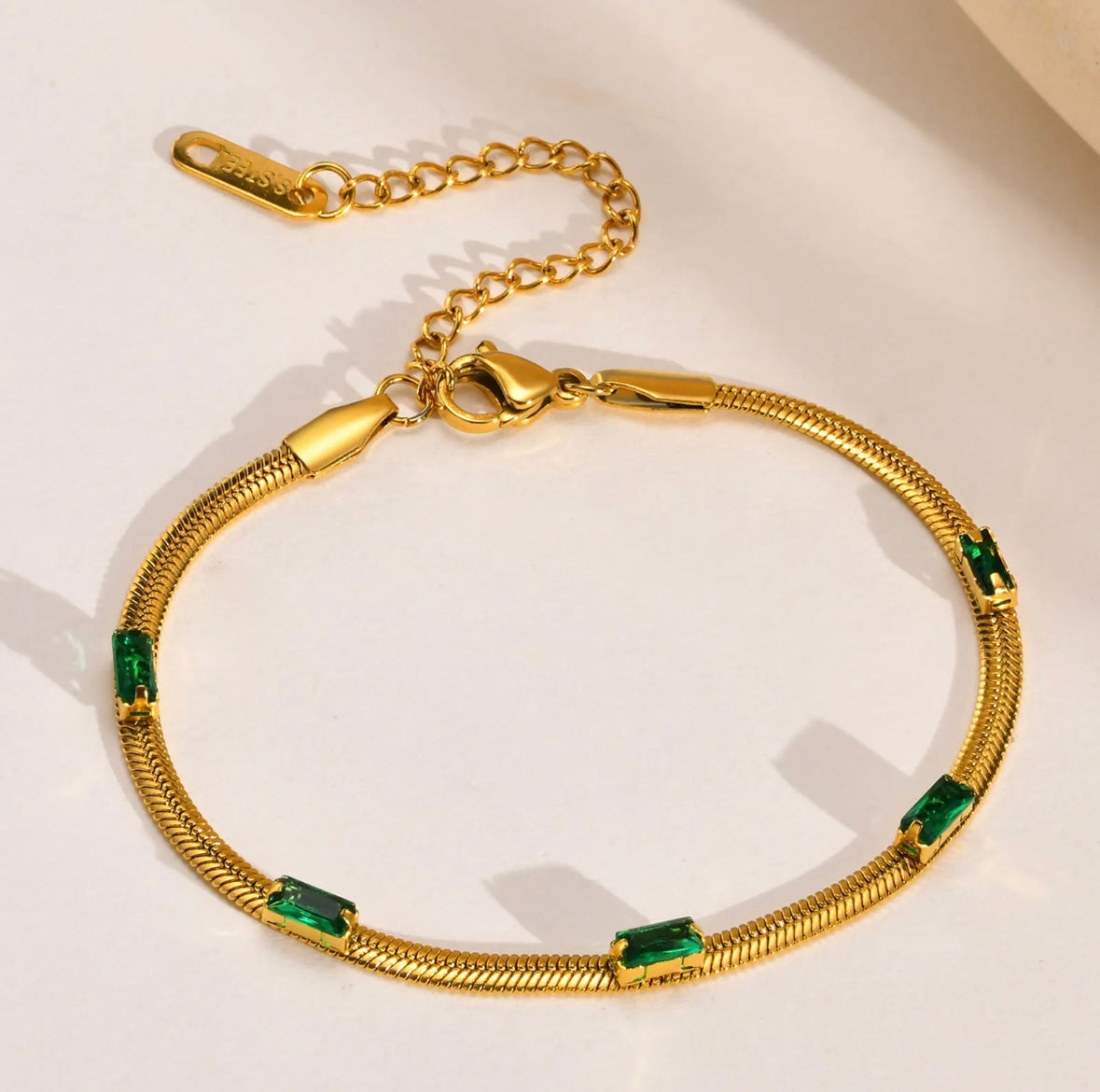 Emerald bracelet