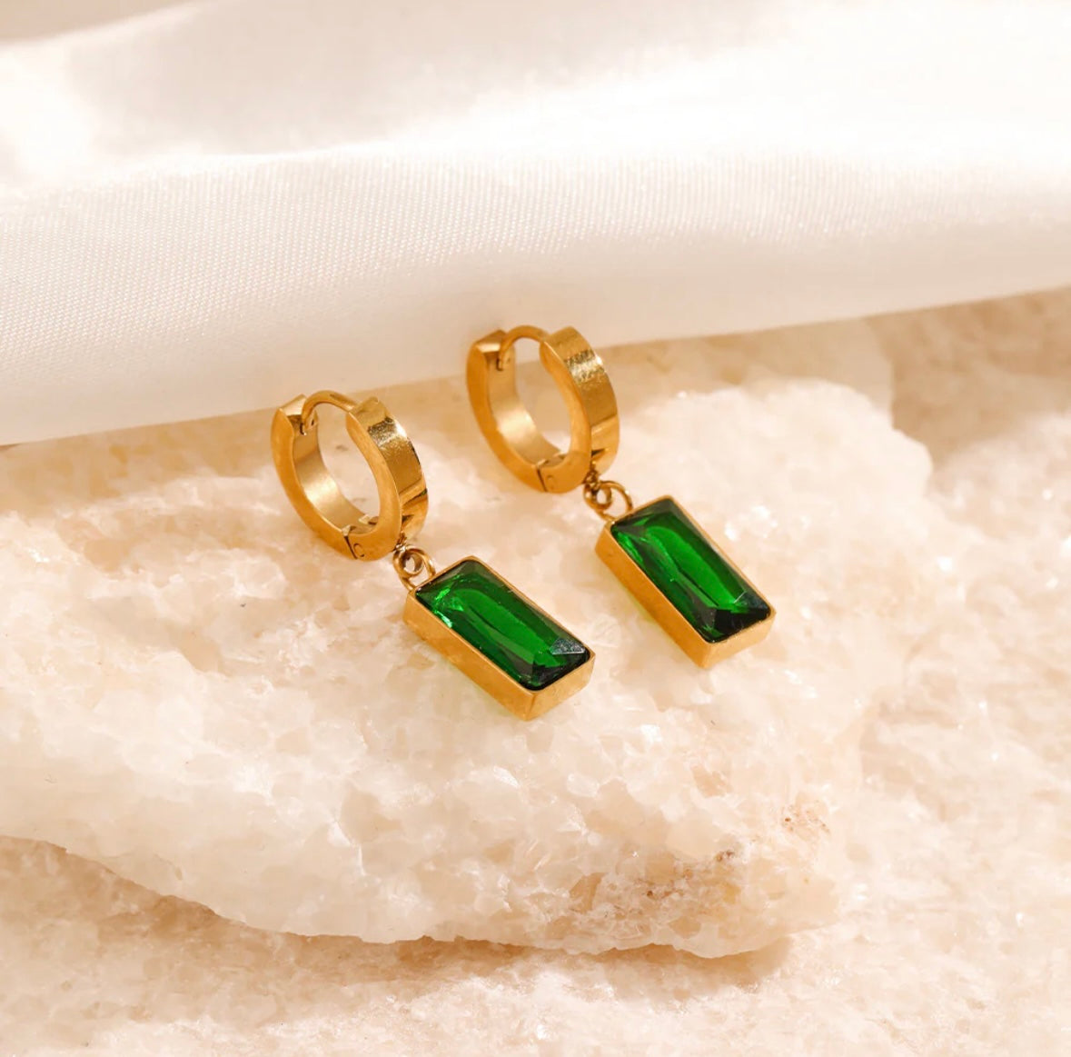 Emerald drop earrings