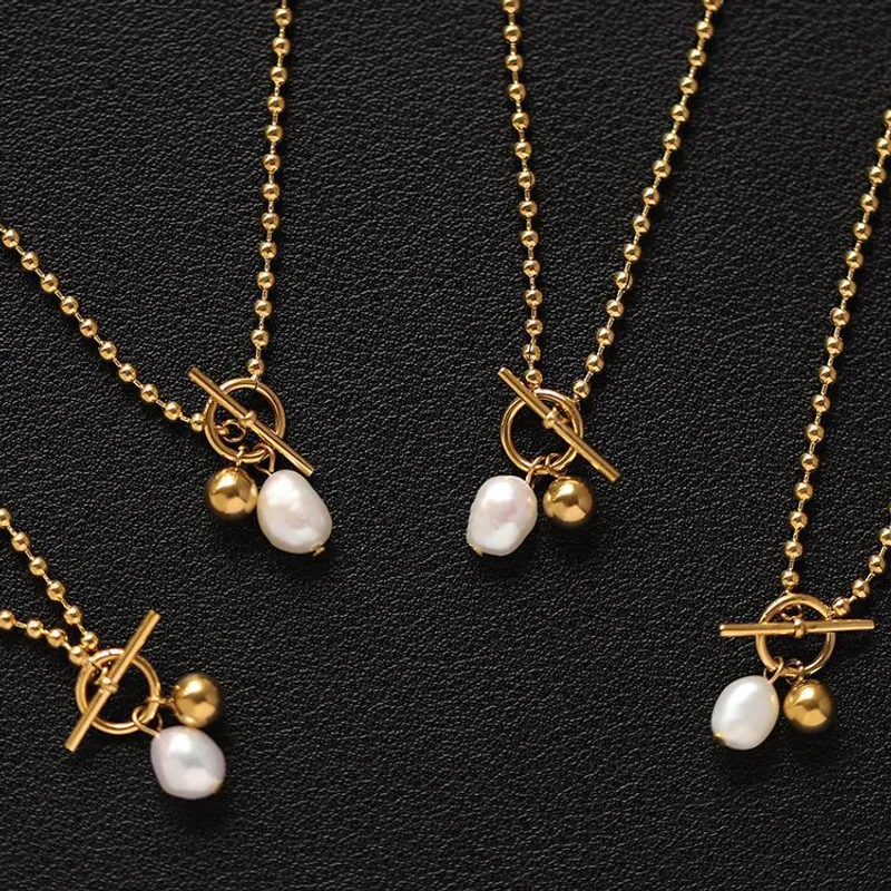 Elegant Pearl Necklace