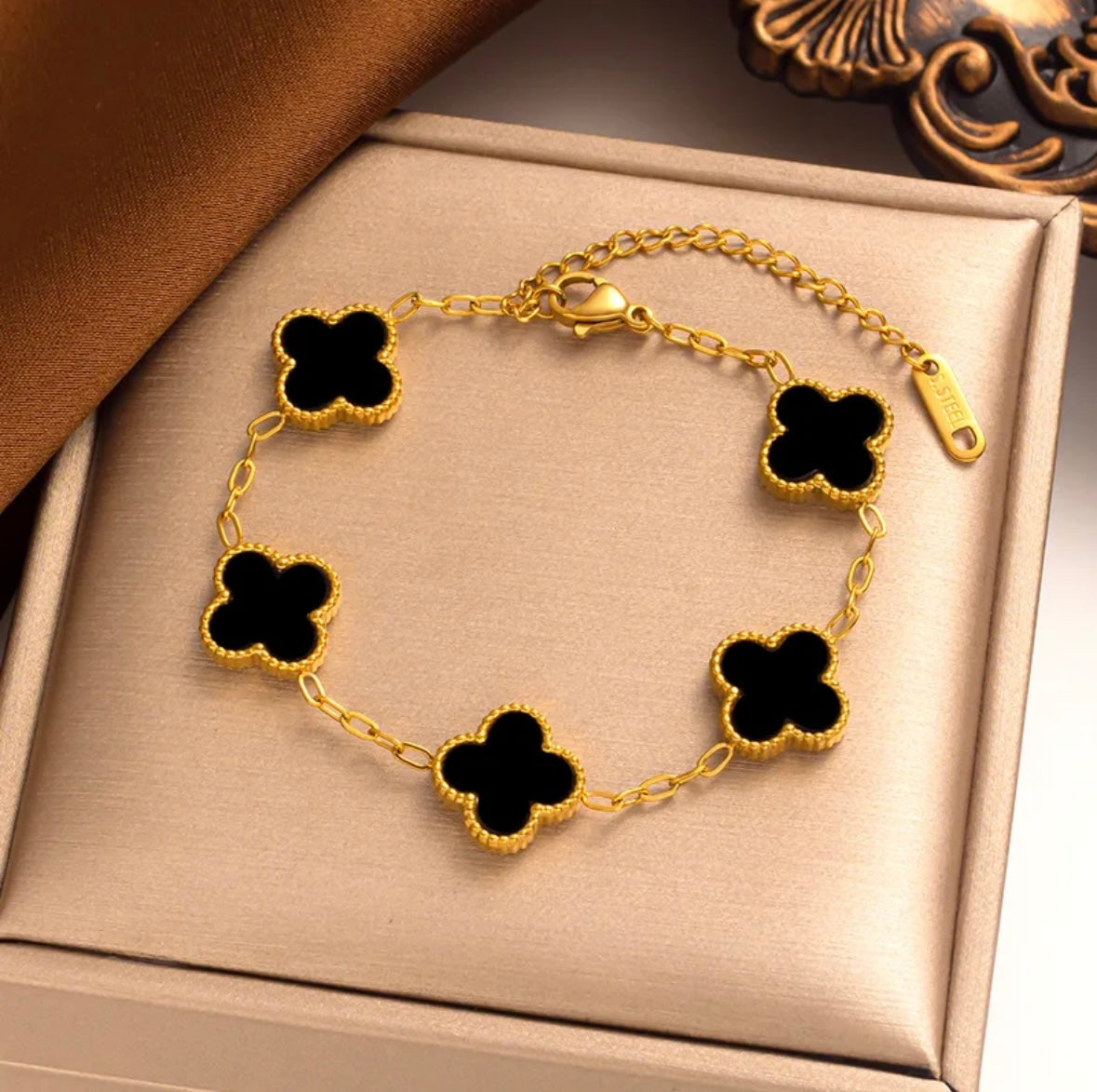 Black clover bracelet