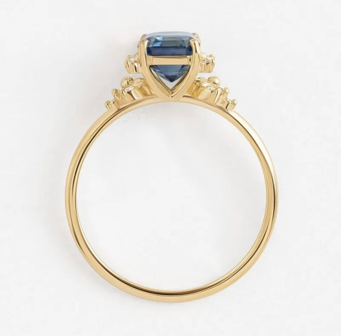 Sapphire crystal ring