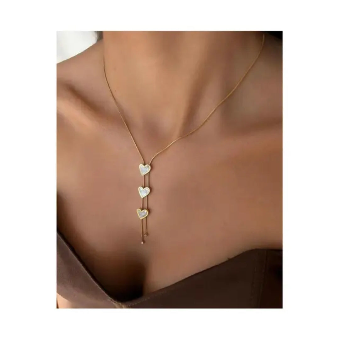 White Heart Neckpiece