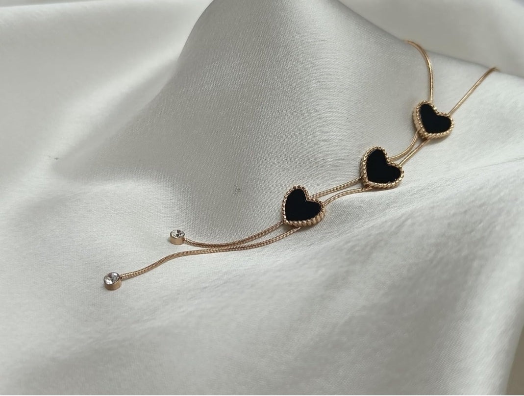 Black Heart Neckpiece