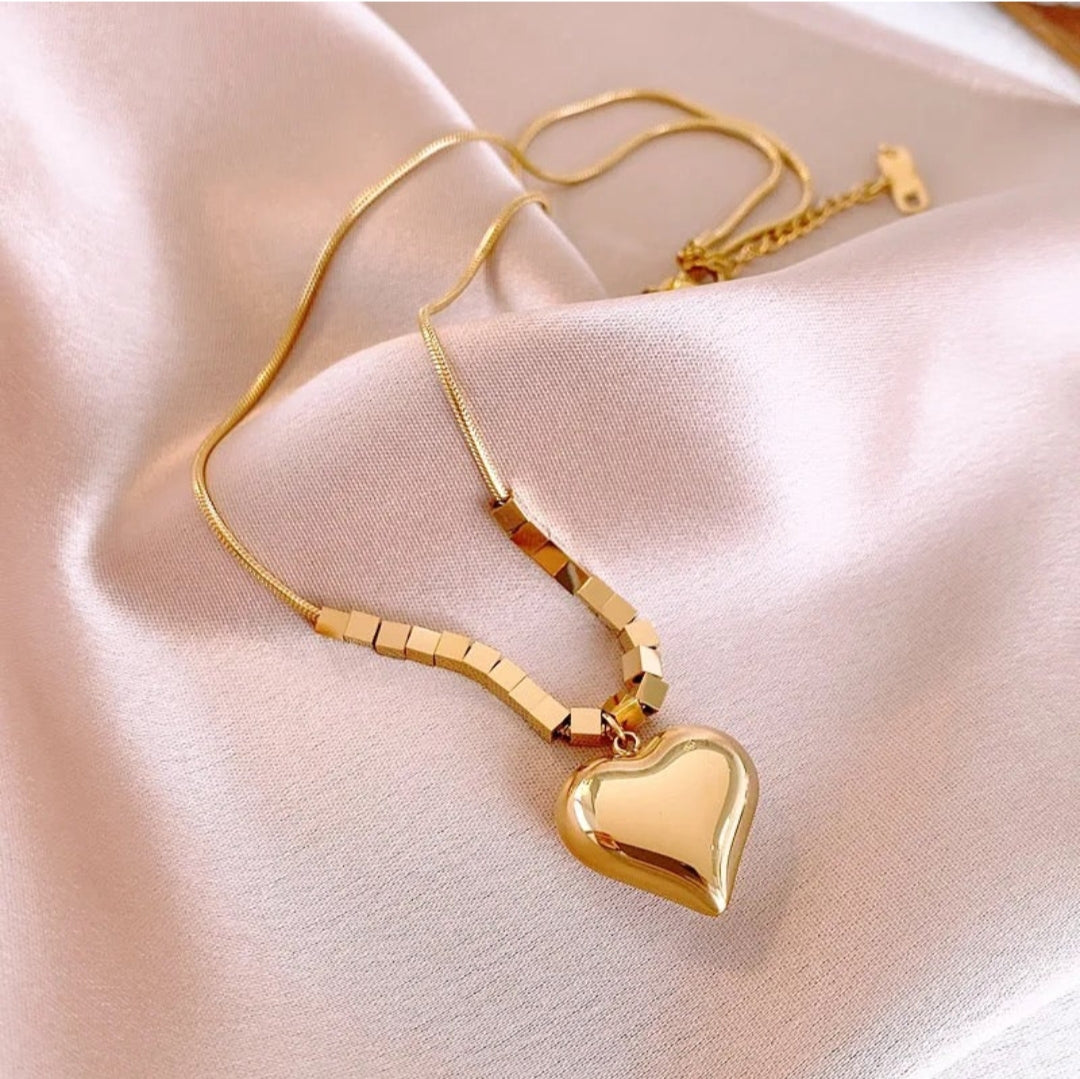 Pop Up Heart Necklace