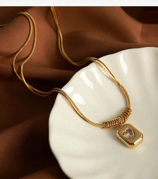 Nova Neckpiece